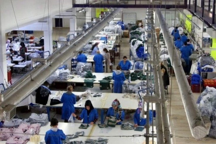 Yemeği beğenmeyen işçiyi tazminatsız kovdular