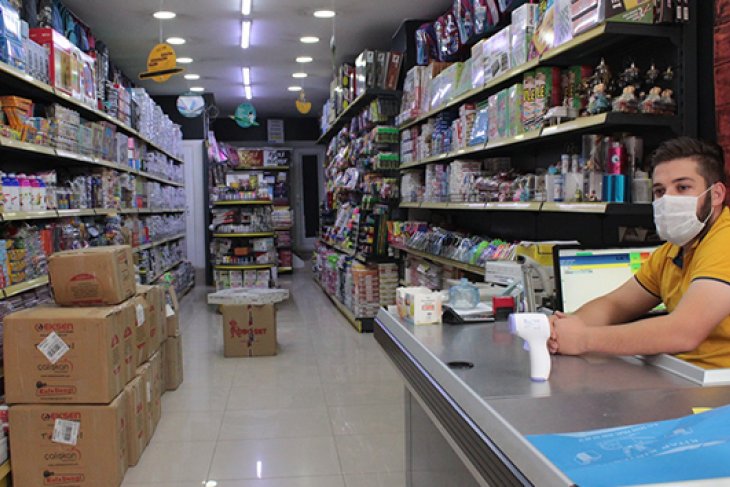 Kırtasiyeciler korona virüs nedeniyle zor zamanlar geçiriyor