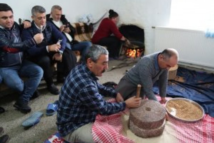DERSİM'DE KAVUT GELENEĞİ YÜZ YILLARDIR DEVAM EDİYOR (RADYO YOL HABER)